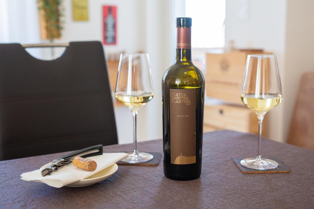 Apartment Sea & Wine With Terrace & Scenic Sea View, *