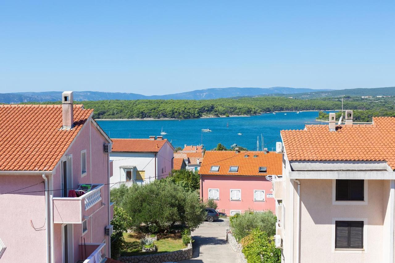 Apartment Sea & Wine With Terrace & Scenic Sea View, *