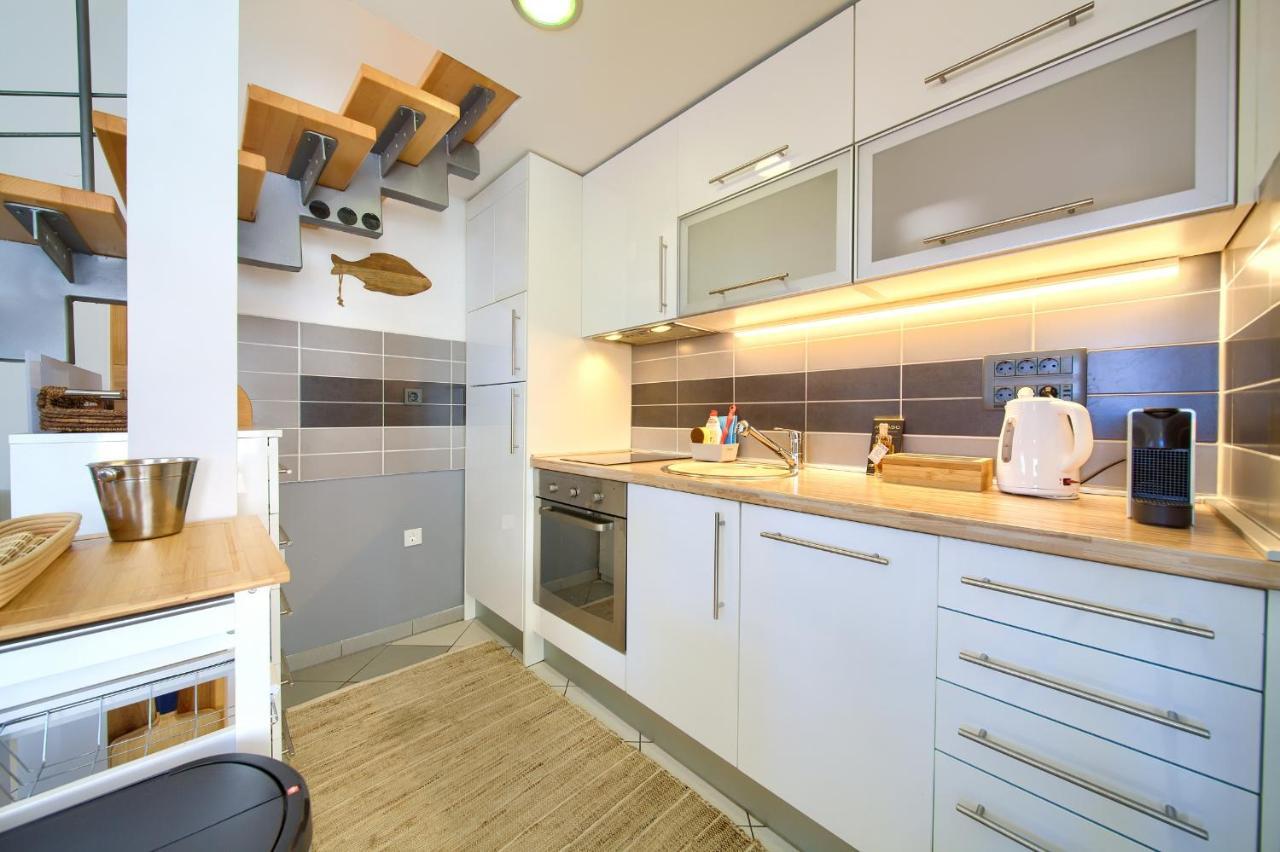 Apartment Sea & Wine With Terrace & Scenic Sea View, *