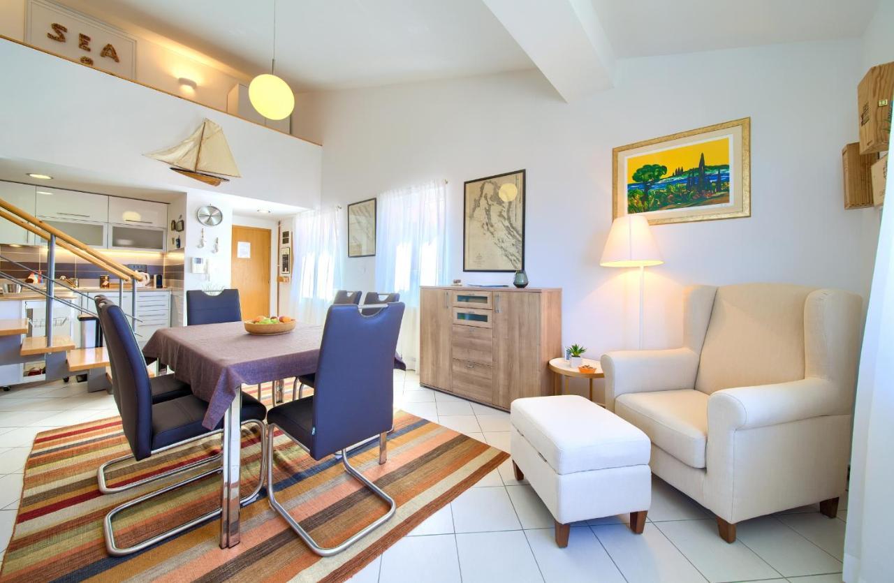 Sea & Wine With Terrace & Scenic Sea View, Apartment